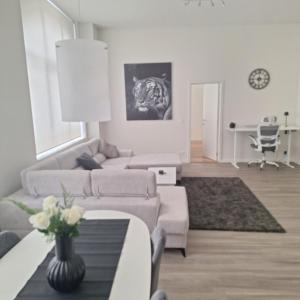 Louise Luxe Stay in Central Brussels