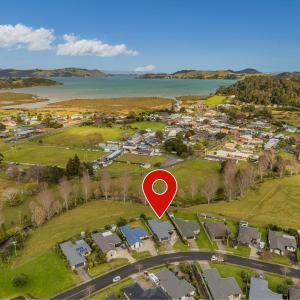 Golden Vista - Coromandel Holiday Home