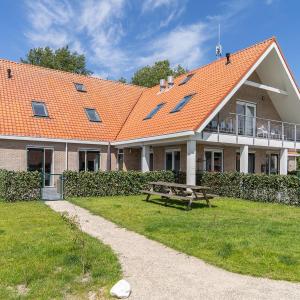 Lovely apartment on Ameland near Nes