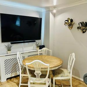 Charming 1-bedroom house