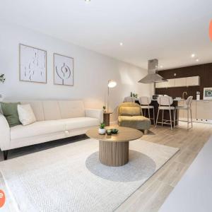 2 Bed Central Flat Free Parking By City SuperHost