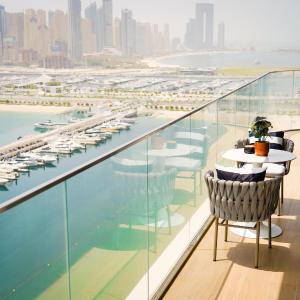 Emaar Beachfront Elegant 2BR with Balcony and Sea View