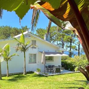 Sunny Home Near the Sea