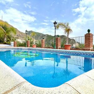 Cottage in Maro with Sea & Mountain Views