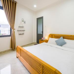 King bed private room