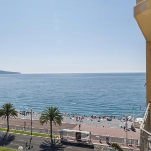 Pretty 1 Bdr by the Sea