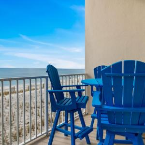 Crystal Shores 202