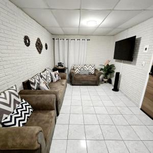 Cozy & Modern Condo In the Heart of San Salvador