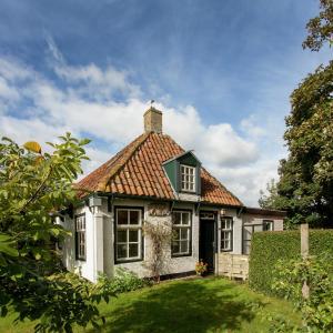 Cottage in Nes-Ameland near Coastline