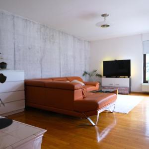 Bright apartment Quiet neighborhood