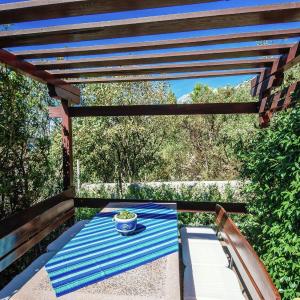 Modern Apartment in Starigrad Paklenica with Barbecue