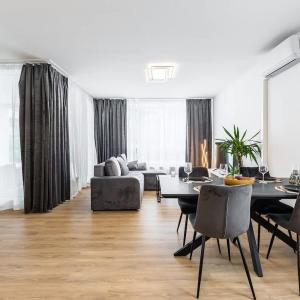 Fabulous Apartment with Terrace & Free Parking