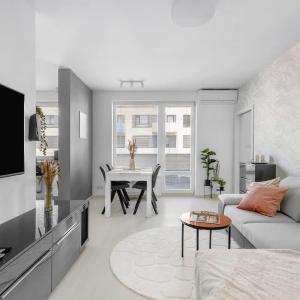 Premium Apartment with Balcony and Parking