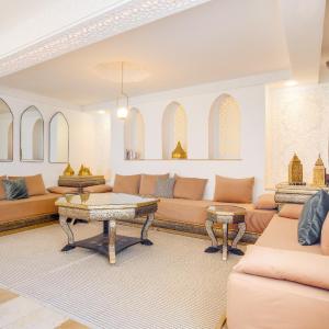 Tanger Medina - Elegant & Cultural - Large Spacious Apartment - Great Location!