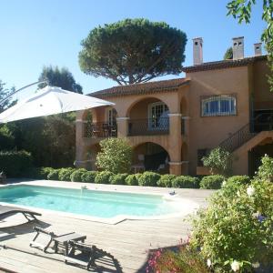 Holiday Home in Var near Beaches & Pool