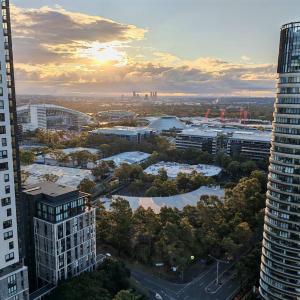 Bright and Spacious 2BR Apartment in Olympic Park
