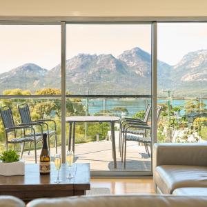 Deja Blue 1 - Freycinet