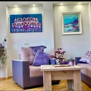 Spacious 2 bedroom 80m family retreat Yerevan center