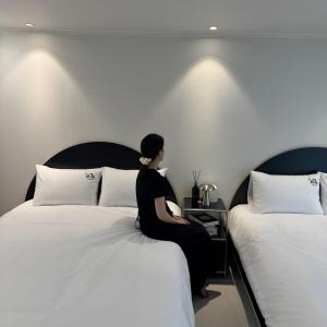 Moa stay 5minute from DDP Station