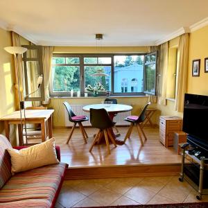 Sonnige, ruhige Wohnung 5 min zum Strand u Zentrum