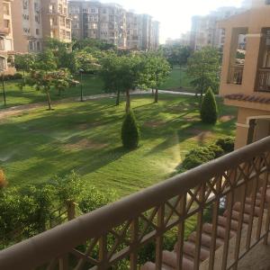 مدينتي شقه مفروشه