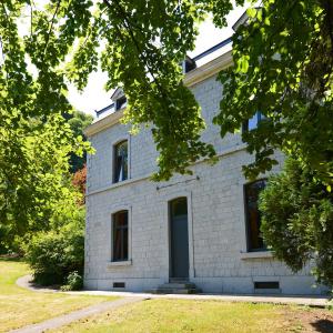 Spacious Durbuy group stay