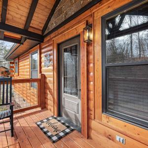Cozy Owl by American Patriot Getaways