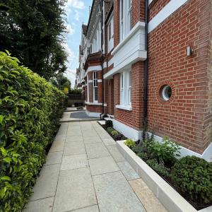 Newly refurbished, 2 bedroom self-contained flat