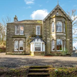Newton Manor House