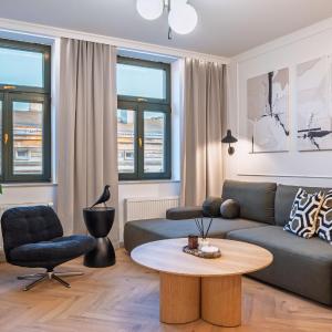 Premium Apartment by Wawel Castle, Central Kraków, Underground Parking