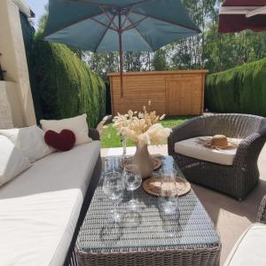 3-bedrooms HOUSE with private sunny garden and community pool in Nueva Andalucia near Puerto Banús