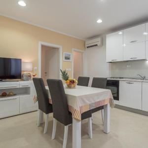 Drop In Split Luxury Suites