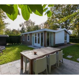 House in Oostkapelle near Beach & Sauna