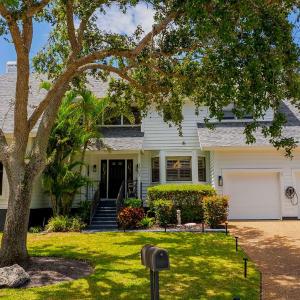 The Bayside Villa