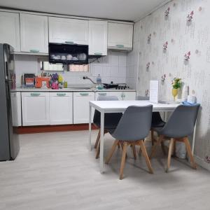 Shanel House