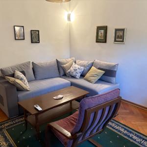 Apartment 4
