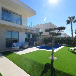 Sunny Villa with Fenced Garden
