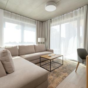 Luxury Apartments with Parking and Air Conditioning near Wrocław City Center by Renters Prestige