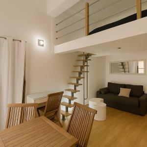 Studio Rénové et Cosy, Vieux Nice, Place Iconique