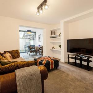 Cozy 1BR flat near River Thames, 9min Hammersmith