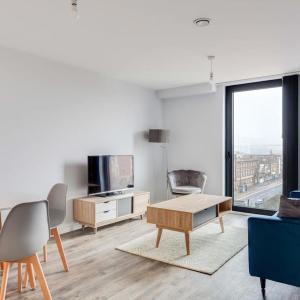 Modern & Light 2 Bed Flat in Central Birmingham