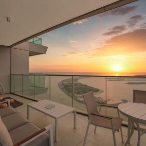 Keyrock Sea-View Penthouse - Dubai Marina, Pool & Sauna