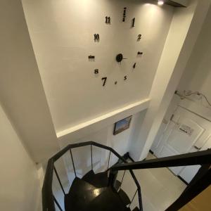 Adorable - 2A, Chill Room