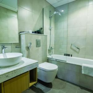 Palm Mirage Holiday Homes-2BR With Burj Alarab and City view