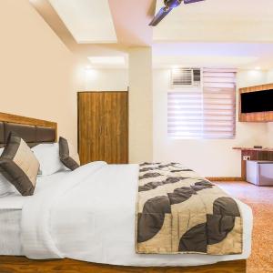 Embellish Inn
