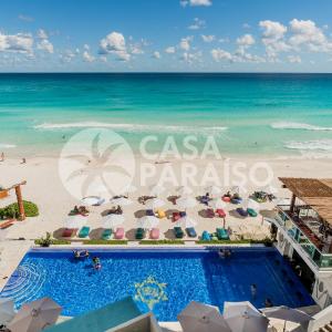 *TURQUOISE ESCAPE- Beachfront Studio by Casa Paraiso*