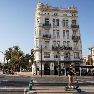 AmazINN Places Valencia Marina Real