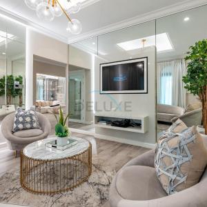 Exclusive Beachfront Villa with Private Beach Access, Next to the Community Pool, Close to Aquaventure Waterpark, Monorail, and Nakheel Mall, Canal Cove, Palm Jumeirah by Deluxe Holiday Homes