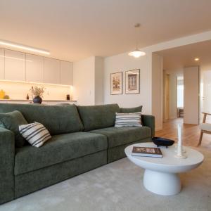 Gaia Elegant Apartment with Patio by LovelyStay