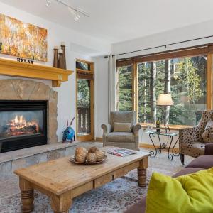 210 Aspenwood Lodge